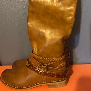 Brown boots